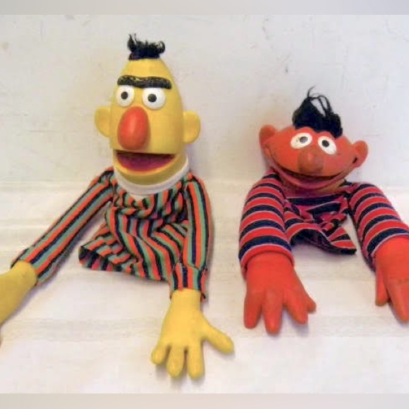 Vintage 1970s Sesame Street Bert & Ernie Hand Puppets -Collectible - Picture 1 of 8